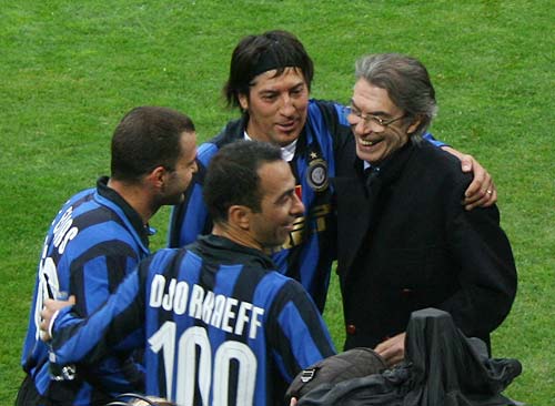 围绕这则消 围绕这则消